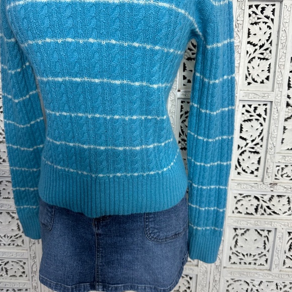 Express Wool Cashmere Blend Blue & White Striped Cable Knit Crew Neck Sweater - Picture 3 of 7